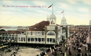 Postcard of the Steel Pier and Boardwalk, about 1912. The Strong, Rochester, New York.