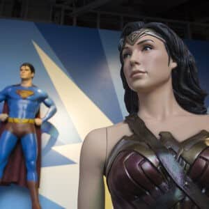 Wonder woman statue