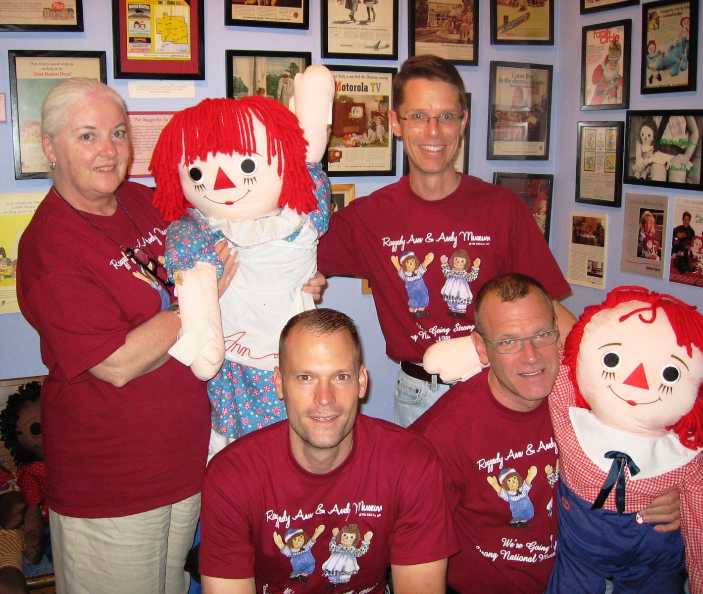 Naturally, we all wore our souvenir Raggedy Ann & Andy Museum T-shirts for the occasion.