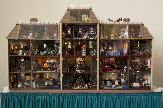 Miller Manor Dollhouse