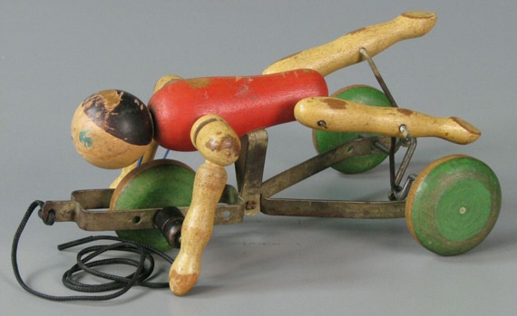 The Toy Tinkers offered a number of colorful pull toys like this Lifeguard whose arms and legs churned like a swimmer’s as the figure moved forward. The simple, stylized design encouraged children to use their imaginations. Gift of Anne Heuer Lewis. Courtesy of The Strong, Rochester, New York.