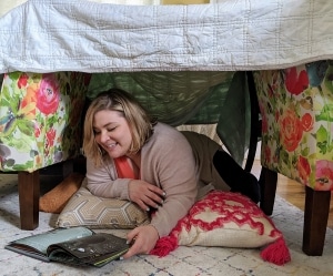 Blanket-fort! Courtesy of Julia Novakovic, 2020.